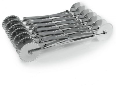 Tésztavágó, süteményosztó, 7 kerekes, sima és hullámos, rozsdamentes