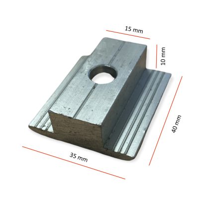 Középleszorító elem alumínium sínekhez, napelem tartókeret szereléshez M6-as csavarhoz
