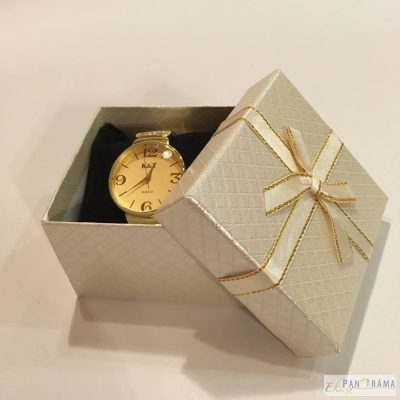 Díszdoboz órás, karpereces - metál fehér