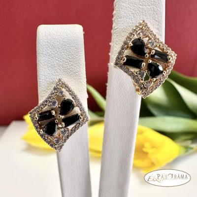 18K Gold Filled, antiallergén kapcsos fülbevaló kristállyal - Emilee black