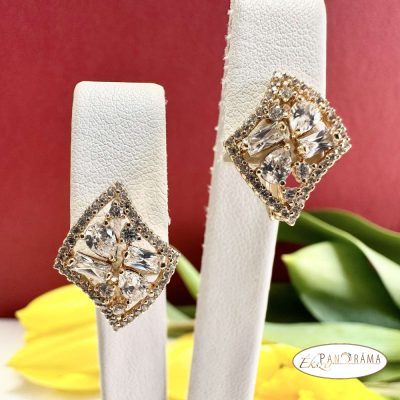 18K Gold Filled, antiallergén kapcsos fülbevaló kristállyal - Emilee white