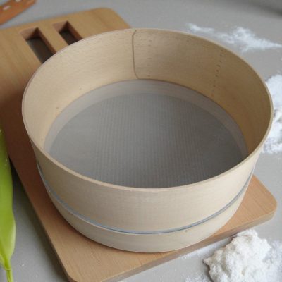 Szita, 26 cm, fa keret, műanyag háló