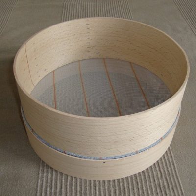 Szita, 42 cm, fa keret, fém háló