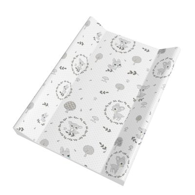 Bambina – Pelenkázólap merev peremes 70×50 cm | Fehér-szürke színvilág, rajzolt őzike mintával