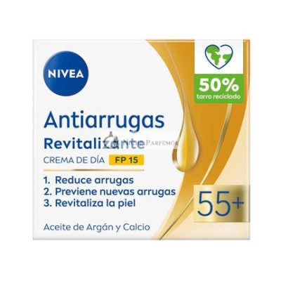 NIVEA Revitalizáló Ránctalanító Arckrém 55+ SPF 15, 50ml
