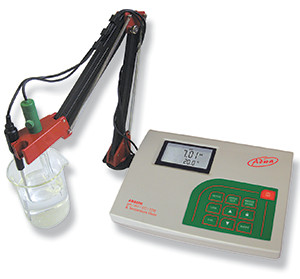 AD 8000 laboratóriumi pH-, ORP-, EC-, TDS- és hőmérsékletmérő GLP-vel