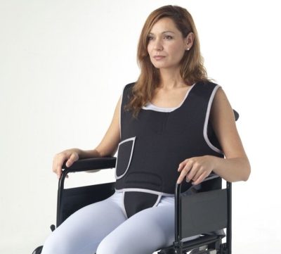 Betegrögzítő mellény medencetámasszal kereksszékbe 