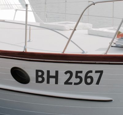 Hajó szám jelzés egyedi matrica