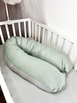 Egyenes vonalú kismamapárna – Szürke & Olíva zöld, cipzáros, levehető huzattal