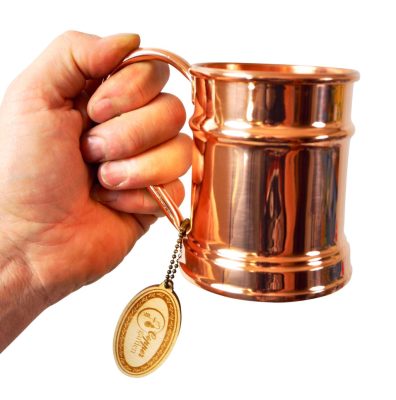 Vörösréz korsó füllel, két díszcsíkkal, belülről cinezett