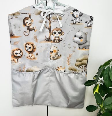 Szafari Csapat – ovis zsák cipzáros, kétoldalas, szafari mintával