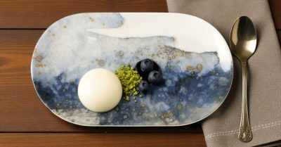 Catay kék-fehér márványhatású porcelán ovális tányér, 30x17.5x2.8cm