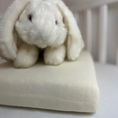 bbaby pamut gumis lepedő 60x120 és 70x140 krém