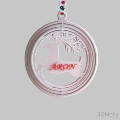 Névvel ellátott pörgős karácsonyfa dísz - Szarvas