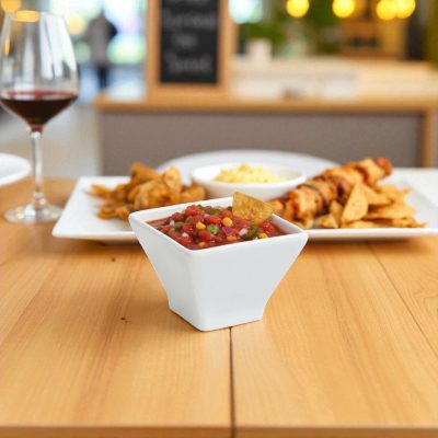 Kúpos szögletes tálka szószokhoz és mártogatósokhoz porcelán 50 ml