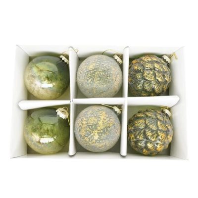 Gömb, dombor mintával, toboz, akasztós 8 cm S/6