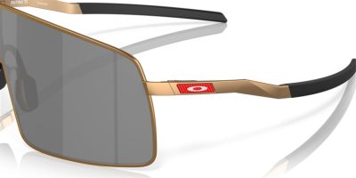 OAKLEY SUTRO TI 0OO6013 601305 36 Napszemüveg
