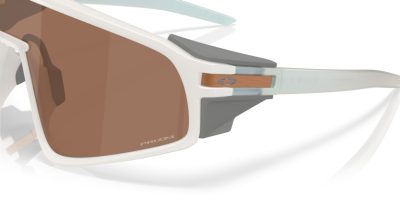 OAKLEY LATCH PANEL 0OO9404 940421 35 Napszemüveg