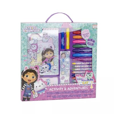 Gabby Dollhouse kreatív színezhető írószerszett 30 × 30 cm méretben