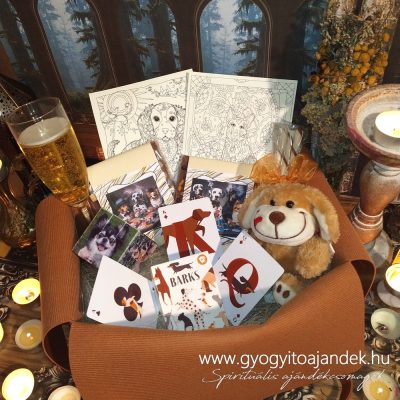 Kutyás ajándékcsomag csokoládéval, kutya mintás rubik kockával kuckózós estékre, kutyás kiránduláshoz
