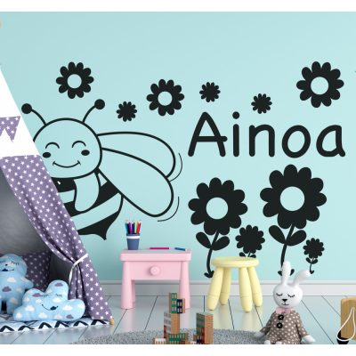 Egyedi neves méhecskés virágos falmatrica