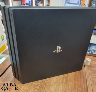 PS4 PRO (1 TB) ALAP GÉPCSOMAG - HASZNÁLT