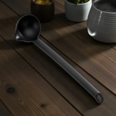 Space Line Szószmerőkanál, 29 cm