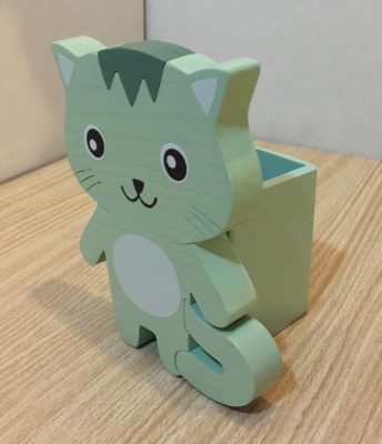 Cica ceruzatartó, zöld