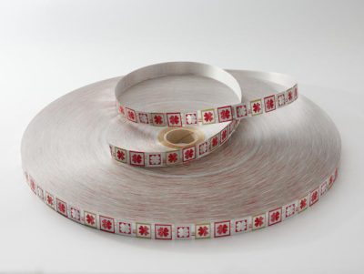 Ezüst-piros Lóhere mintás szalag 19 mm széles