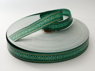 Zöld virág mintás szalag 50 mm széles