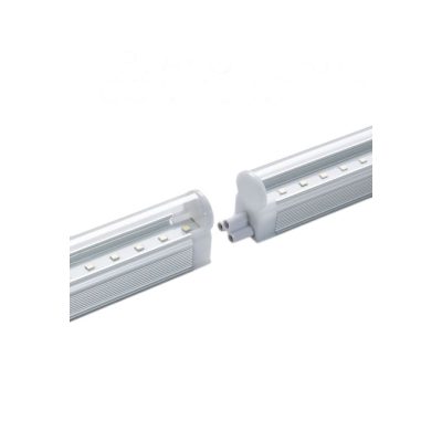 UNIVERSO T5 LED lámpatest 30w 3900lm CCT.Kap IP20 1475x53mm átlátszó burával