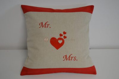Hímzett díszpárna /Mr, Mrs/