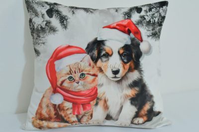 Díszpárna cica és kutyus mintával