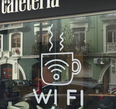 Wifi kávézó üzlet matrica