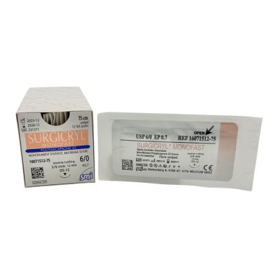 SMI Surgicryl® MONOFAST felszívódó sebészeti varrófonal tűvel, USP 6/0 (EP 0,7), 75 cm, DS12 tű, lila, 12 db/doboz