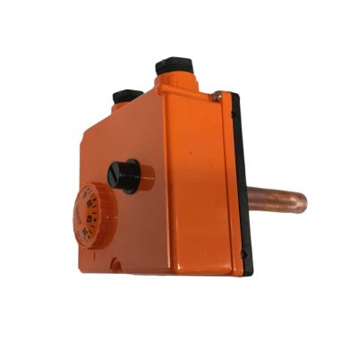 Csőtermosztát és hőmérséklet határoló a tárolóban lévő víz mérésére és hőmérséklet függő kapcsoláshoz 1/2" hüvellyel Sunsystem tartályokhoz