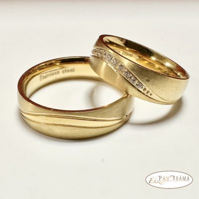 Nemesacél karika gyűrű, köves - Tirana Gold