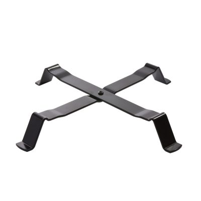 Asztalhoz való fém állvány a tojás alá