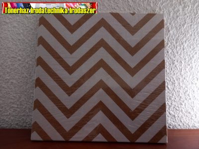 Victoria Chevron Cream parafatábla ( üzenőtábla) keret nélkül, 40x40 cm (VVIP02) (parafa tábla)