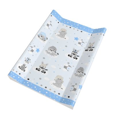 Afrikai Álom – Pelenkázólap merev peremes 70×50 cm | Kék, afrikai bébiállatos minta