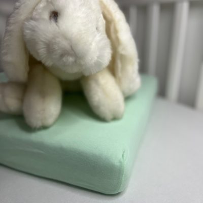 Almazöld gumis pamut baba lepedő 60x120 és 70x140 cm kiságyba – univerzális, 100% pamut