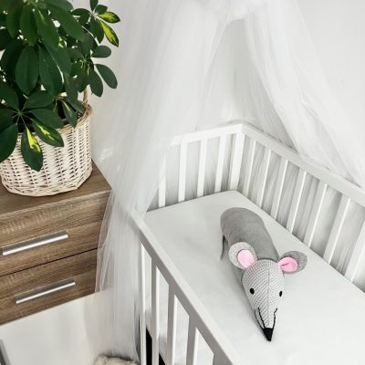 Jerry baby szundi hengerpárna – szürke waffle és szürke plüss rózsaszín fülekkel, 58×18 cm