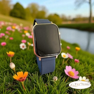 Digitális karóra , női, szögletes, arany színű tokkal, sötétkék színű szilikon szíjjal