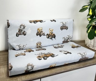 Munkás Mancsok – óvodai derékalj 56x130 cm | dolgozó kisállatok–bézs, OEKO-TEX pamut, antiallergén töltet