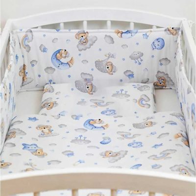 3 részes babaágynemű garnitúra egyenes fejvédővel - felhős maci