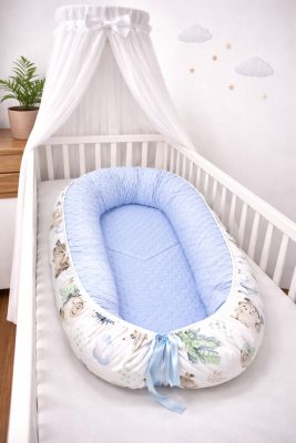 Bbaby babafészek – Sün Balázs és erdei barátai, világoskék minky és pamutvászon