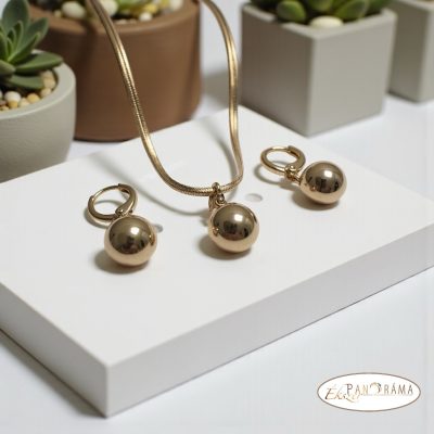 18K Gold Filled szett, medálos nyaklánccal és lógós fülbevalóval - Georgina 