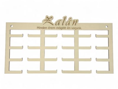 Személyre szabott falra szerelhető 24 akasztós éremtartó 