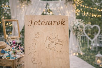 Esküvői Fotósarok Tábla