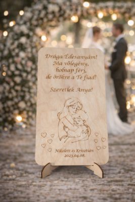 Esküvői Szülőköszöntő Ajándék (Anyának Vőlegénytől)
